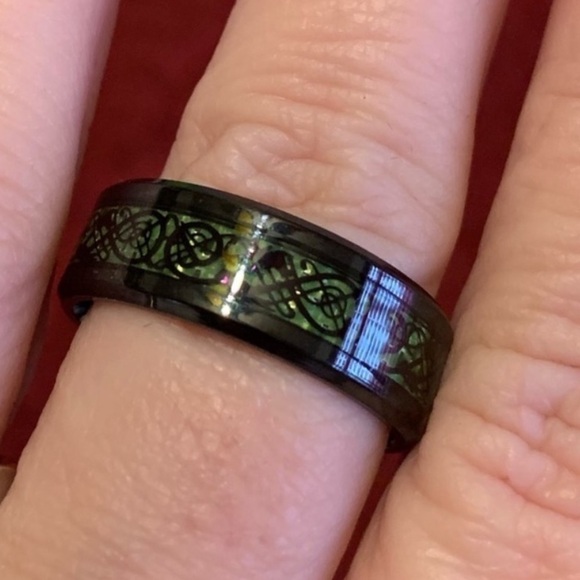 Jewelry - Tungsten Celtic style band